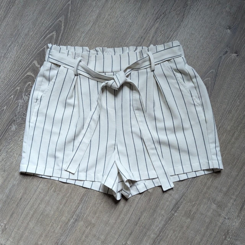 Ci Sono Striped Shorts Size M